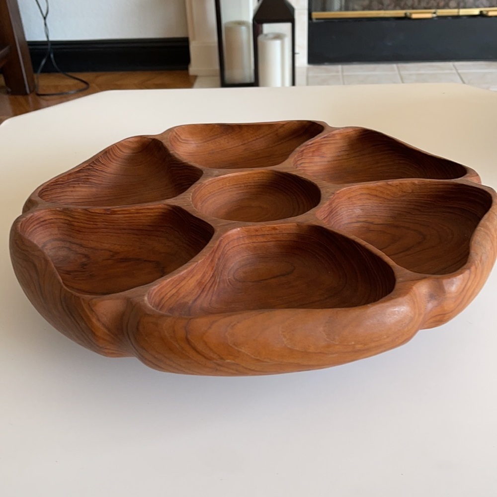Rotating Snack Dish - Picture 3 of 4